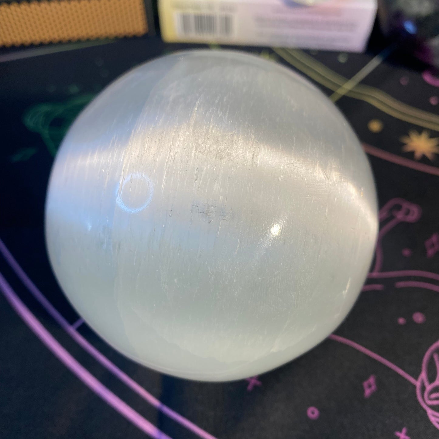 Esfera de selenita grande
