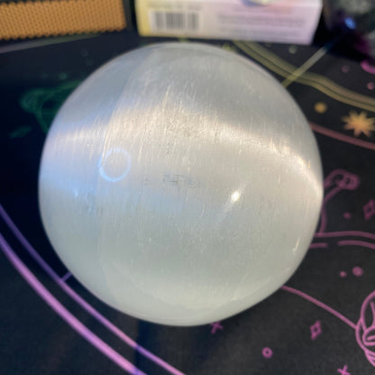 Esfera de selenita grande