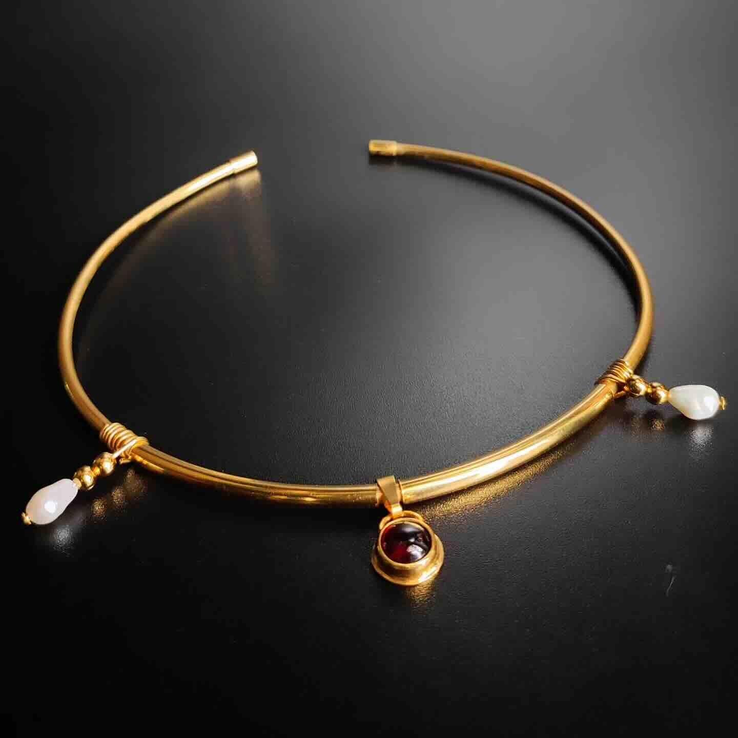 Choker Hypatia
